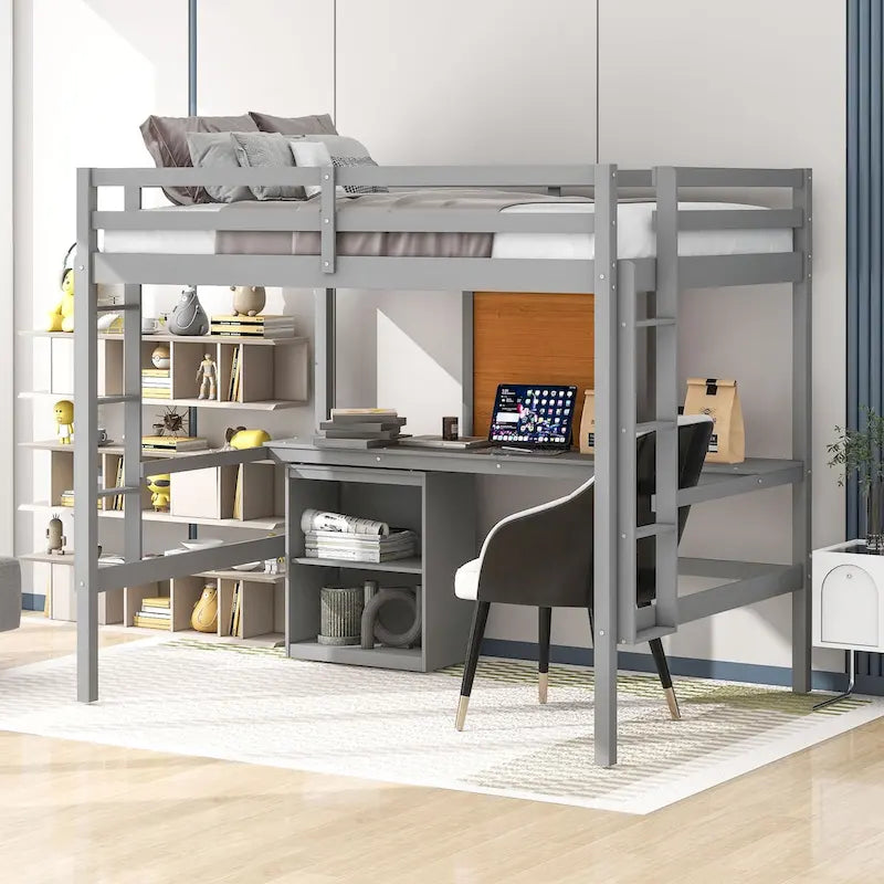 Hochbett in Full-Größe mit Schreibtisch und Schreibtafel